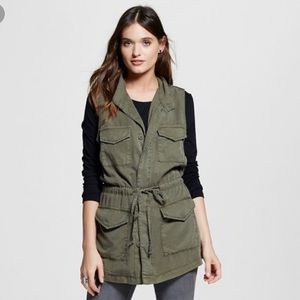 Women’s Cargo Vest